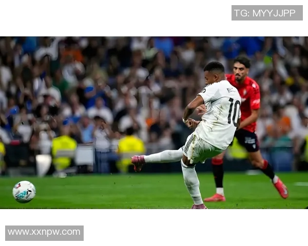 姆巴佩在西甲赛场再度破门展现超凡实力引发球迷热议